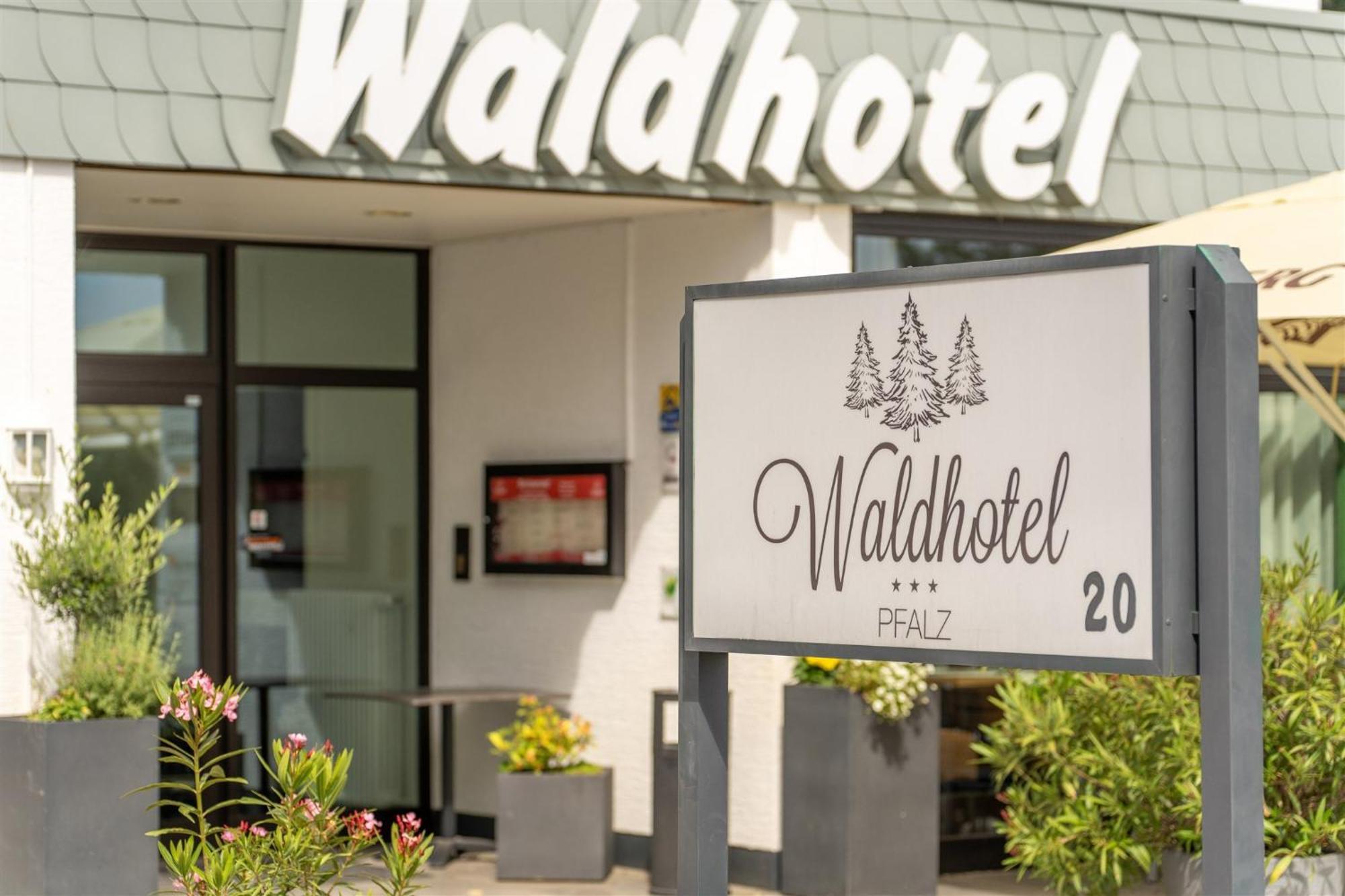 Waldhotel Eisenberg Eisenberg  Exterior photo