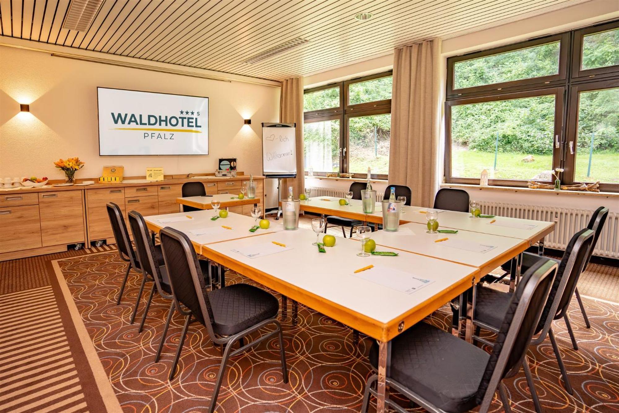 Waldhotel Eisenberg Eisenberg  Exterior photo